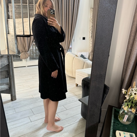 Burberry Black Wool and Cashmere Coat with Belt - Picture 2 of 9